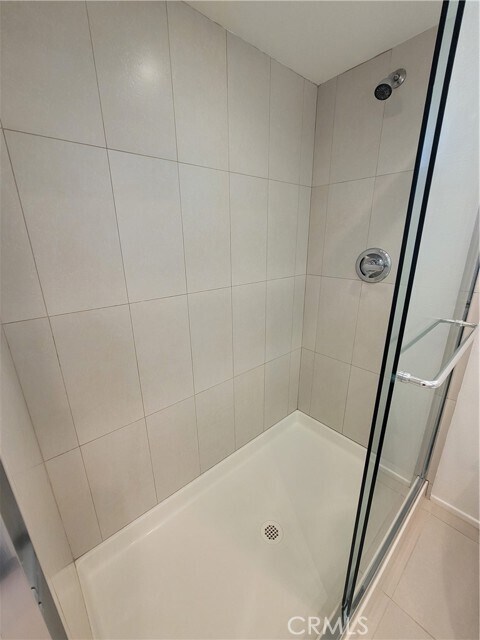 Building Photo - 555 S Thornhill Rd