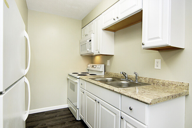 Kitchen - 1 & 2 Bedrooms at Clearwater Apartments – ...