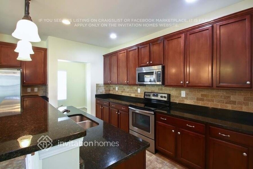Building Photo - 16141 Spruell St