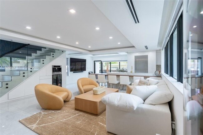 Building Photo - 5601 N Ocean Dr
