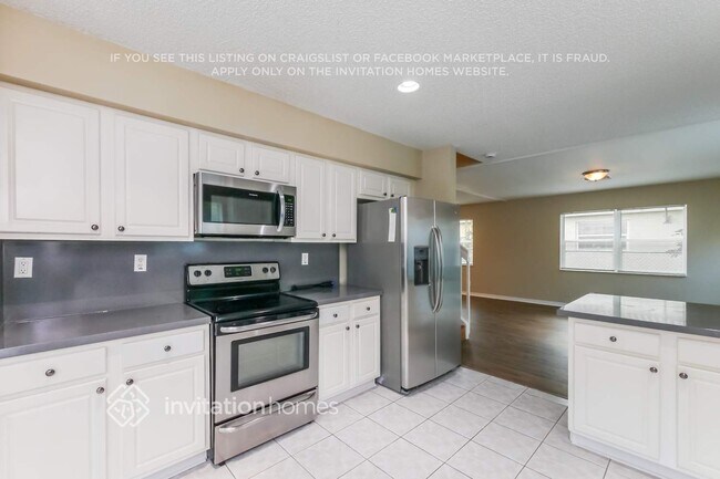 Building Photo - 4131 NW 62nd Dr