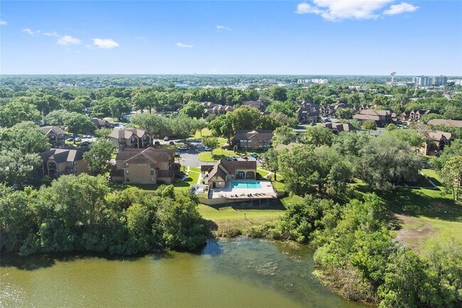 Building Photo - 370 Lake Placid Ct