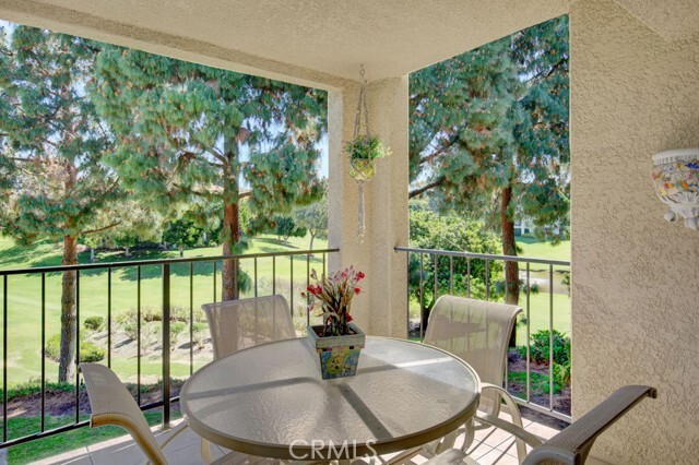 Building Photo - 5510 Paseo Del Lago W