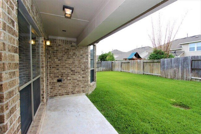 Building Photo - 8902 Peach Oak Crossing