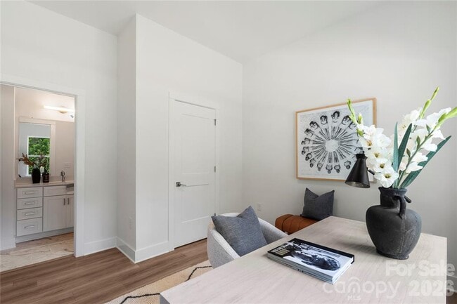 Building Photo - 3405 Holabird Ln