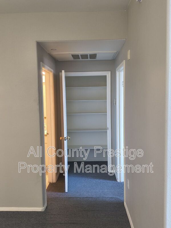 Building Photo - 3302 N 7th St