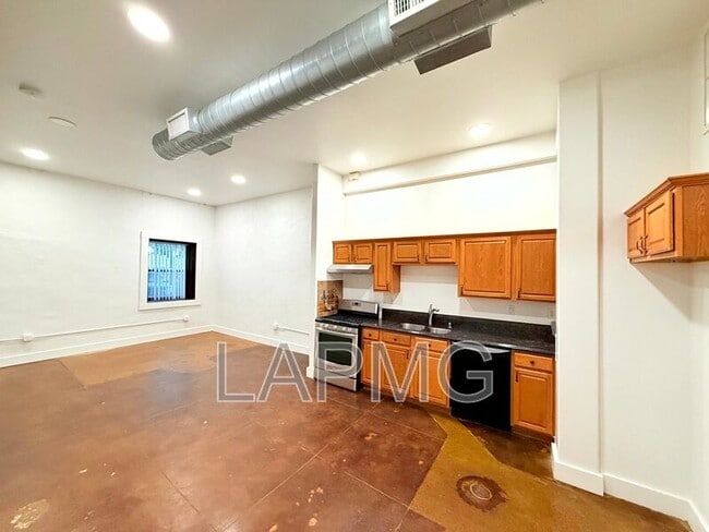 Building Photo - 1774-1776 N. Main Street