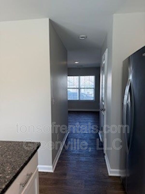 Building Photo - 304 Millen Dr