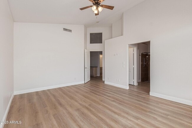 Building Photo - 15213 N 55th Way