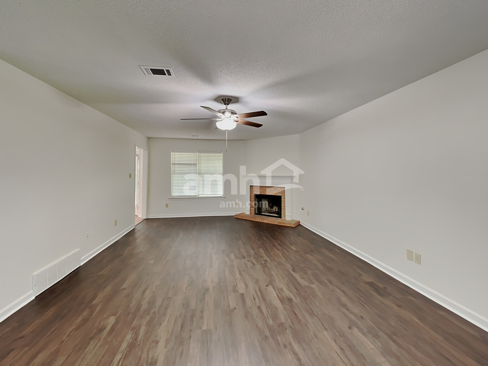 Building Photo - 3019 Long Bridge Cv