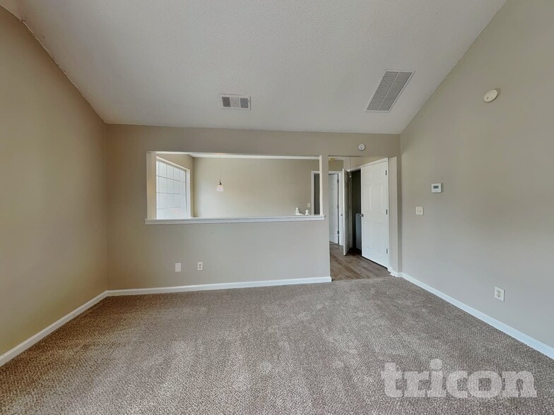 Building Photo - 6053 Crooked Creek Dr.