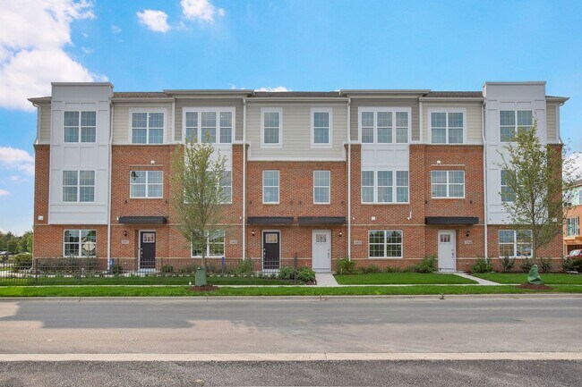 Building Photo - 2924 Reflection Dr