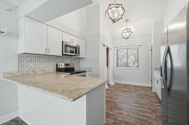 Building Photo - Premier Marina Cove end unit!!   Coastal Lifestyle at its BEST!!