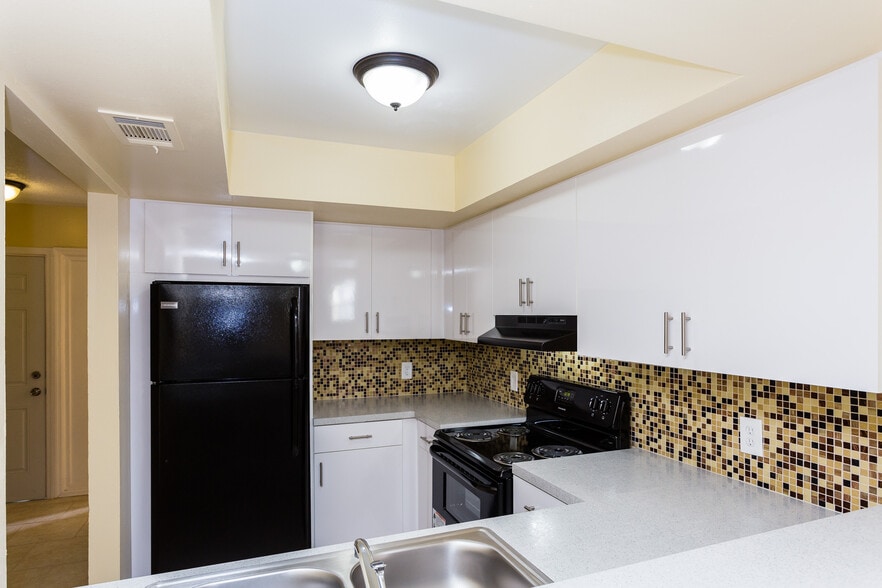 Building Photo - 1022 Jack Calhoun Dr