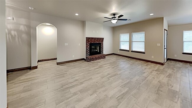 Building Photo - 7025 Hidden Trail Ln