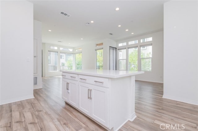 Building Photo - 142 Sawbuck