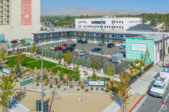 Primary Photo - Renova Flats