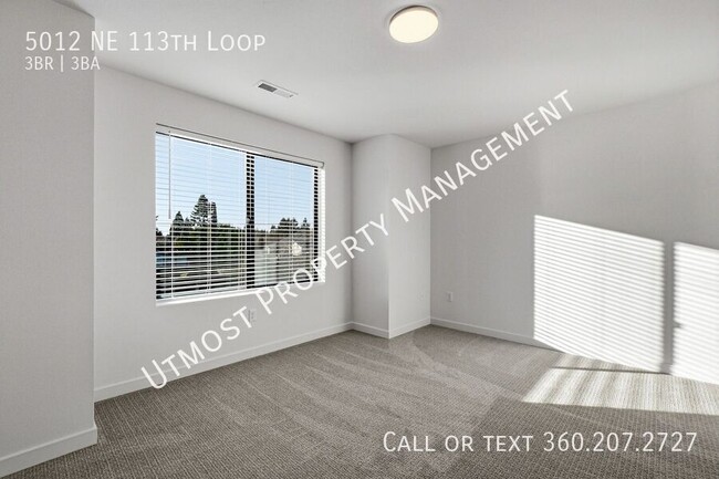 Building Photo - 5012 NE 113th Lp