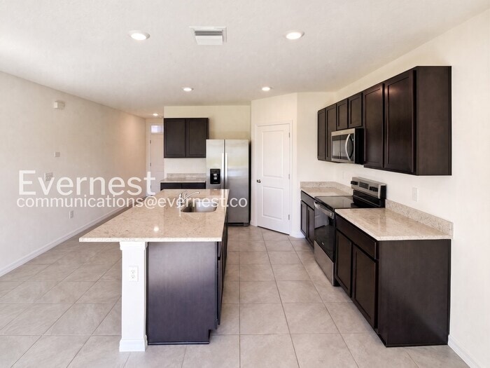 Building Photo - 8332 Juning Cove