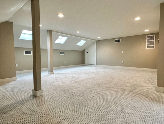 Building Photo - 1616 N Ogden Dr