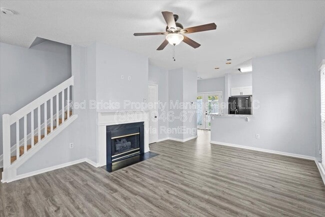 Building Photo - 6443 Mallard View Ln