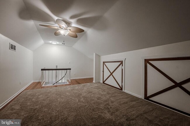 Building Photo - 805 Birch Ln