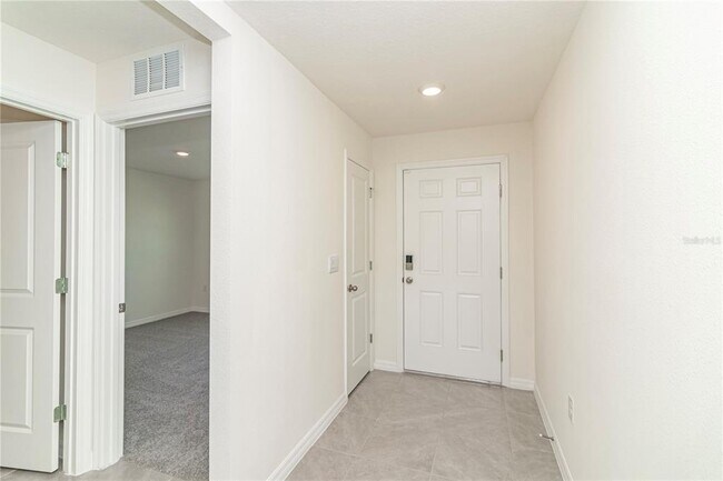 Building Photo - 9109 SW 45th Ter