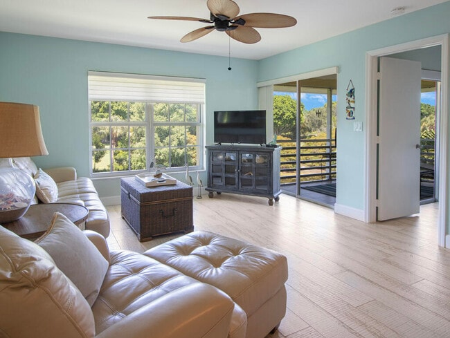 Building Photo - 5560 Tamberlane Cir