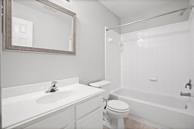 Building Photo - 62 Musgrove Pl