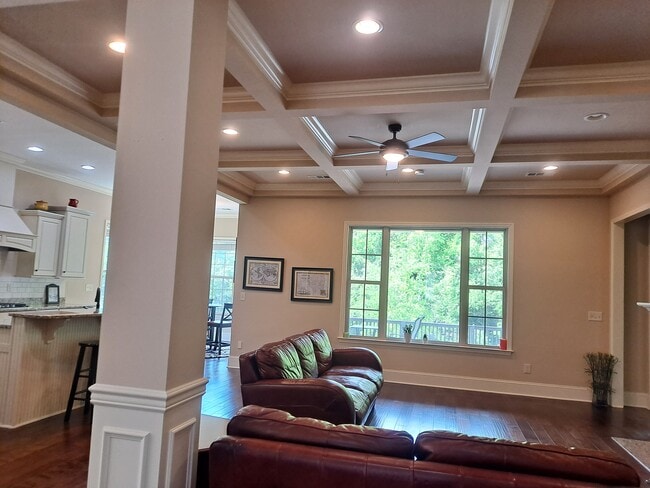 Building Photo - 12170 Inglecrest Ln