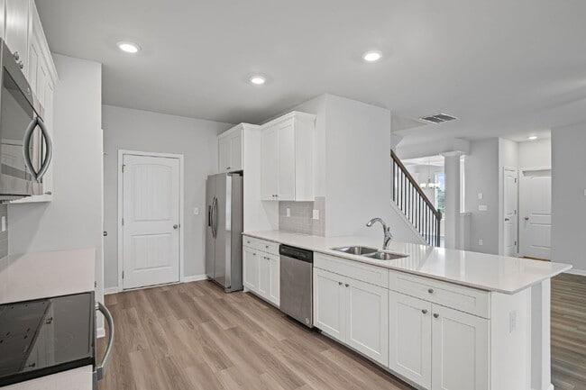 Building Photo - 2106 Cadenza Cir