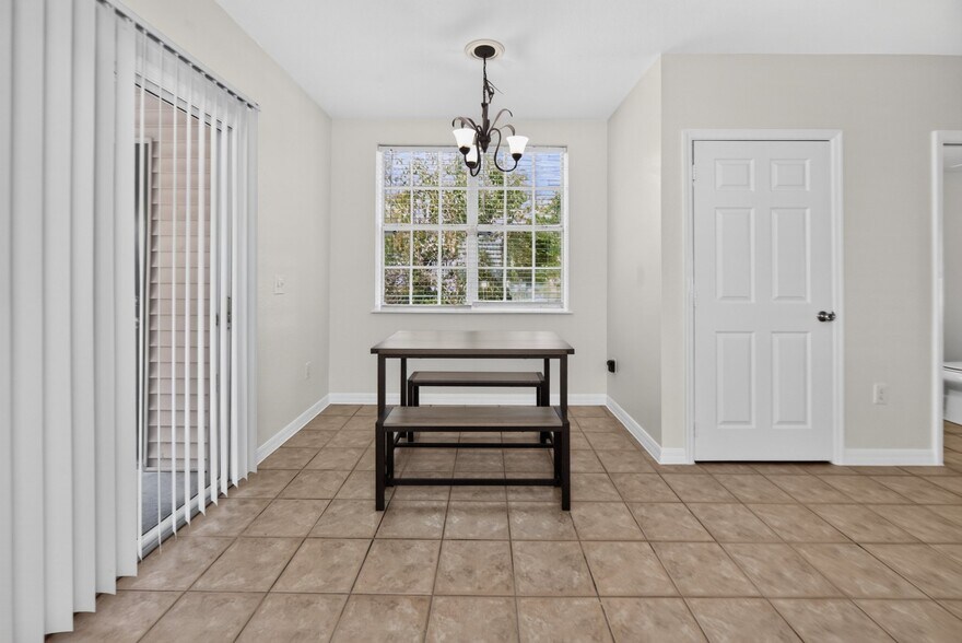 Building Photo - 4214 Plantation Cove Dr