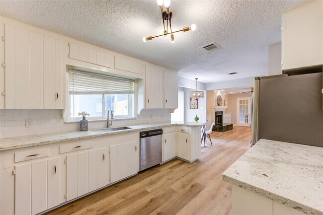 Building Photo - 3402 Gannett St