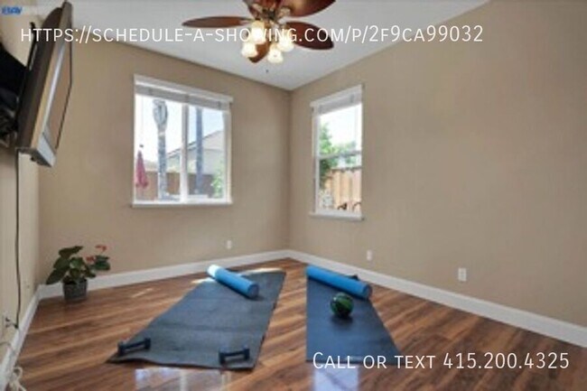 Building Photo - 4901 Snowy Egret Way