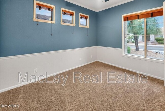 Building Photo - 527 E Tonto Dr