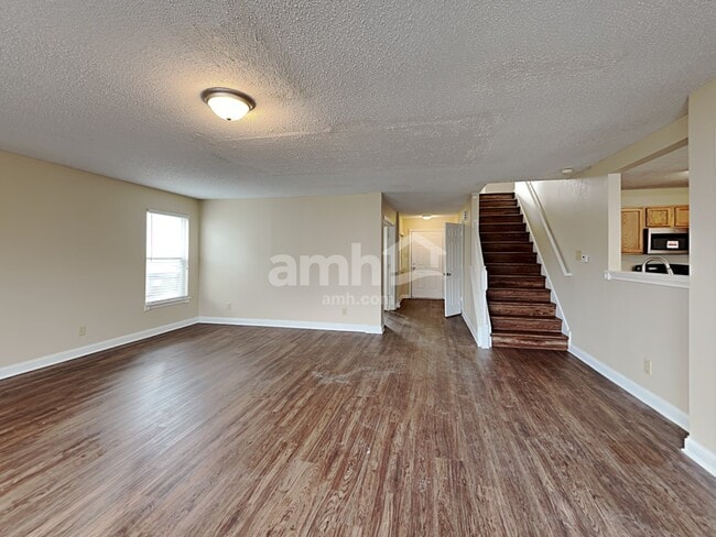 Building Photo - 6850 W Littleton Dr