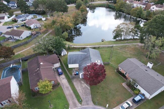 Building Photo - 1014 Scarlet Oak Ct S