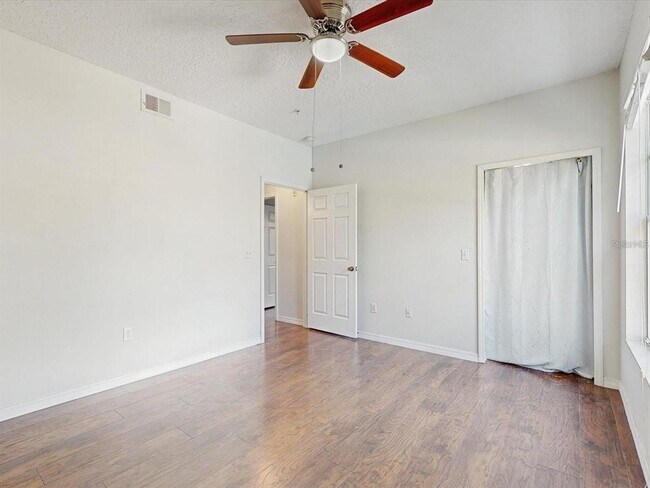 Building Photo - 5578 Metrowest Blvd