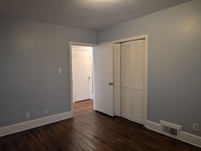Building Photo - Pristine Ranch-style Home in Commonwealth!