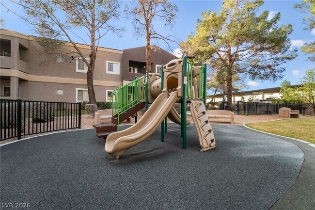 Building Photo - 5250 S Rainbow Blvd