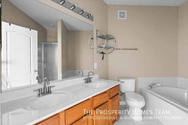 Building Photo - 5569 Lanier Ave