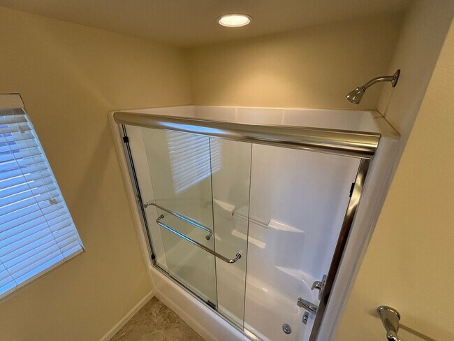 Building Photo - c792