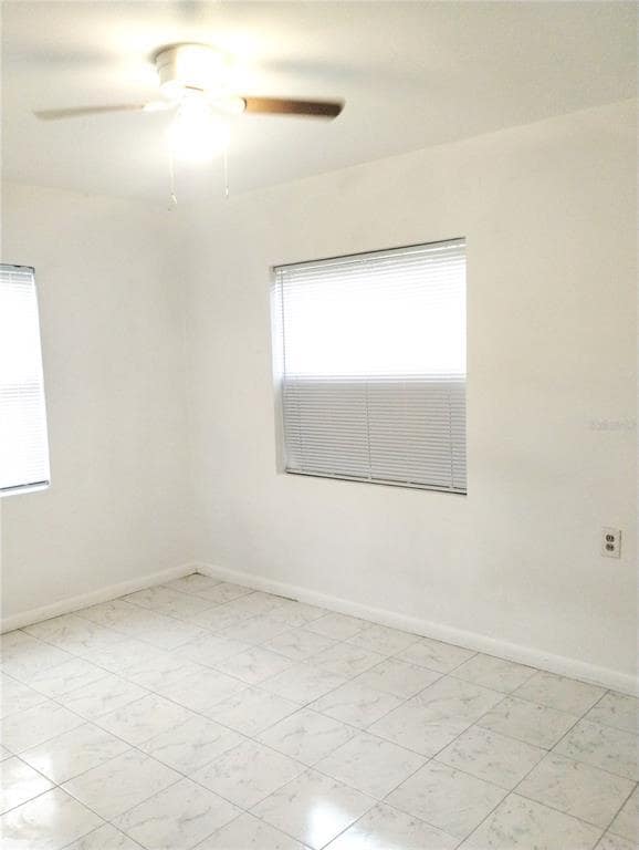 Building Photo - 147 Palm Dr