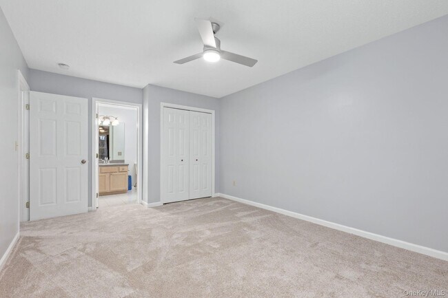 Building Photo - 104 Sparrow Ridge Rd