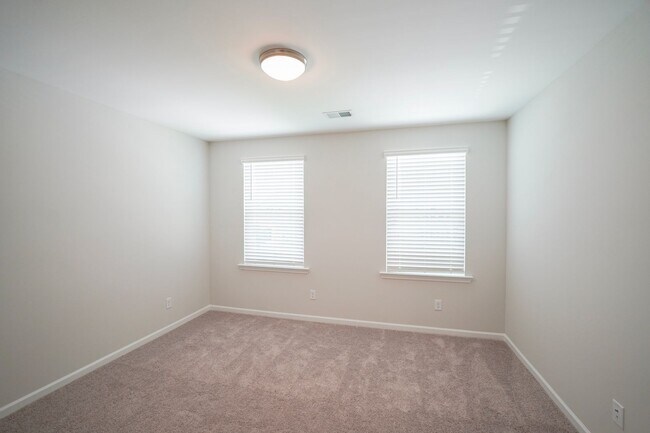 Building Photo - Available Soon!