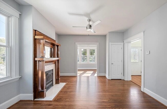 Living Room - 2802 Hyde Park Ave