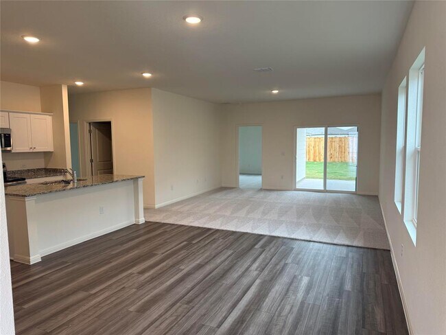 Building Photo - 417 Wedemeyer St