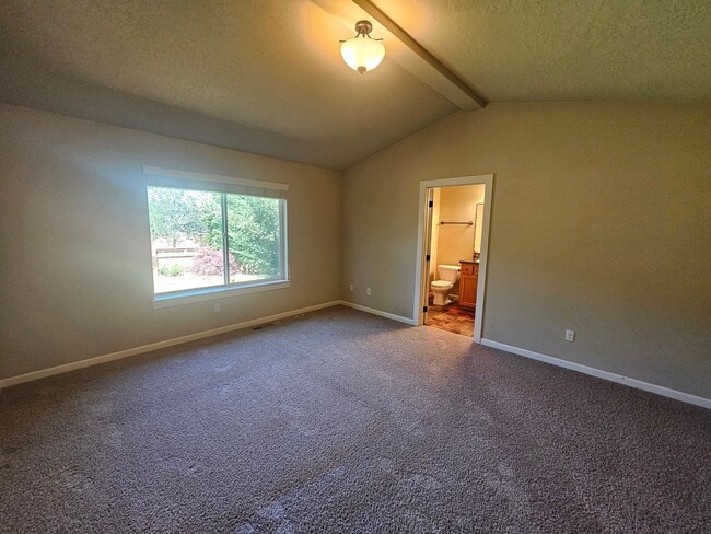 Building Photo - Beautiful Updated Home