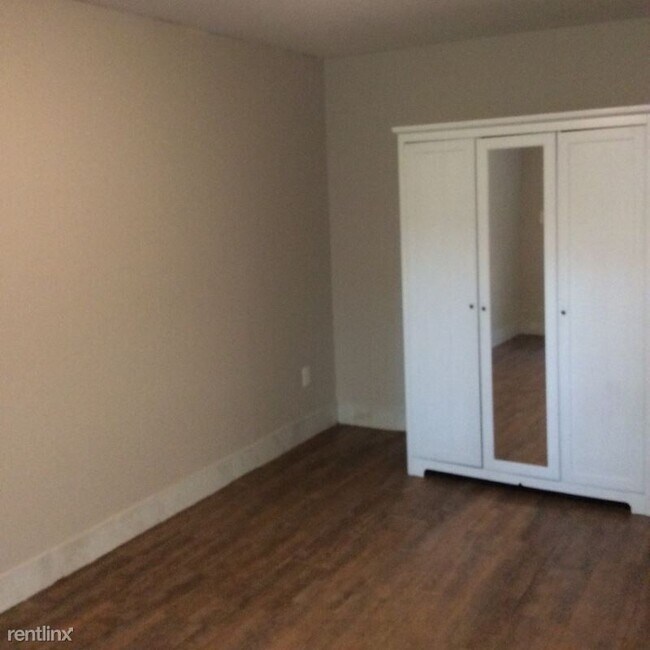 Building Photo - 1 br, 1 bath Condo - 17 WATER STREET 30 Un...