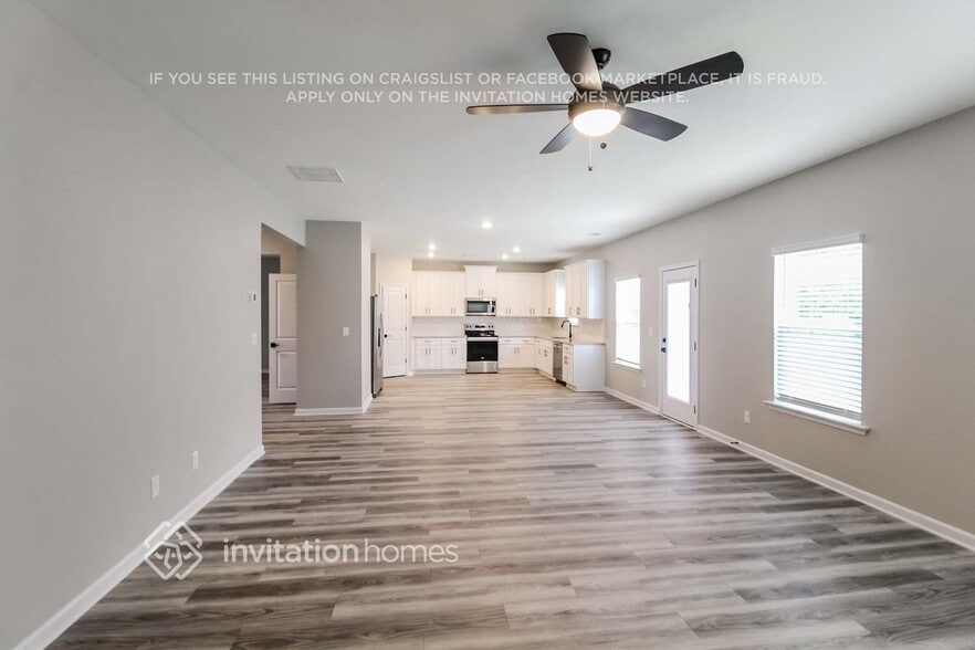 Building Photo - 3935 Breeder's Court